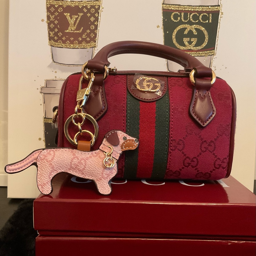 GG Dog shaped key holder